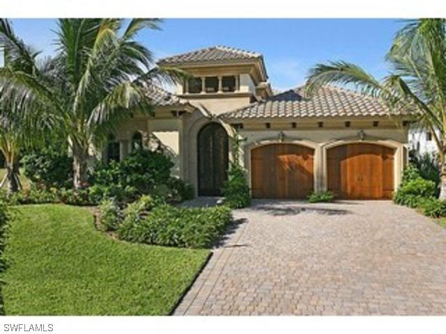 655 Fairway Ter., Naples, FL 34103