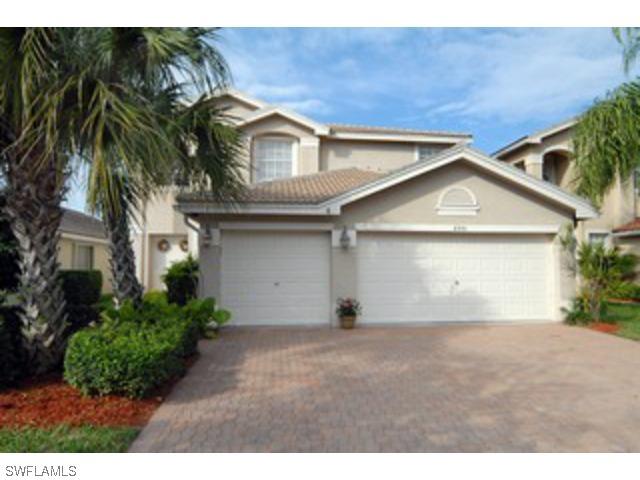 2351 Butterfly Palm Dr., Naples, FL 34119