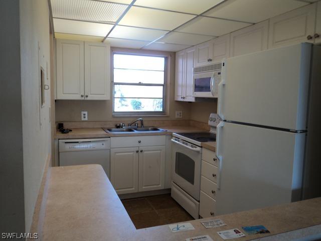 300 Forest Lakes Blvd. #212, Naples, FL