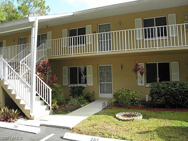 5675 Whitaker Rd. #102, Naples, FL