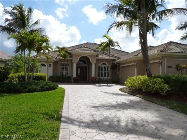 2944 Gardens Blvd., Naples, FL 34105