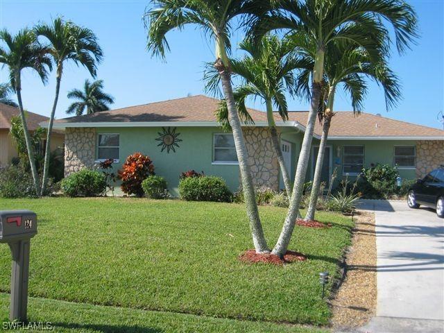 124 Trinidad St., Naples, FL