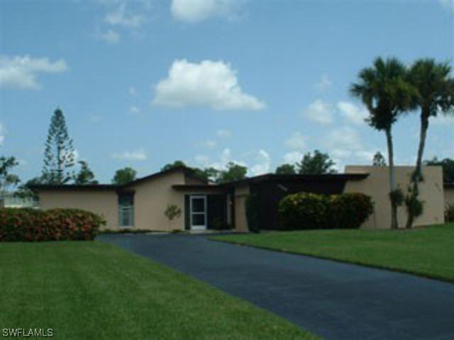 3960 Estero Bay Ln., Naples, FL