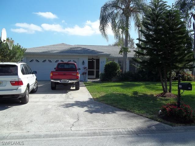 221 Dent Dr., Naples, FL