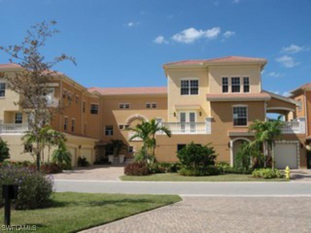 526 Avellino Isles Cir. #302, Naples, FL