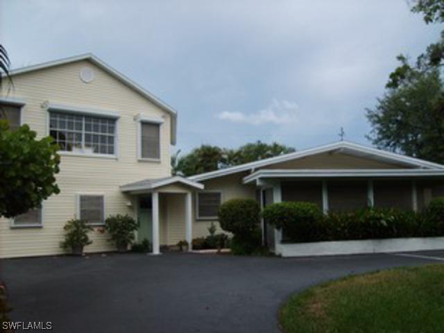 525 Yucca Rd., Naples, FL