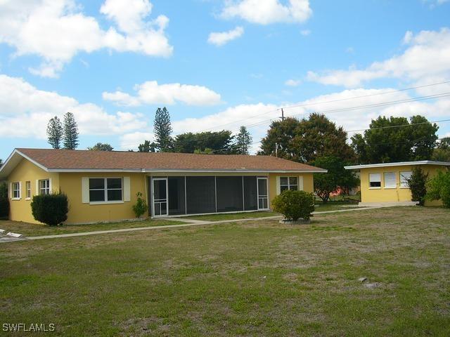 4319 Golden Gate Pkwy., Naples, FL