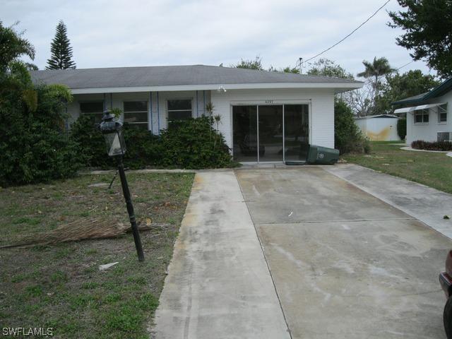 4297 19th Pl., Naples, FL