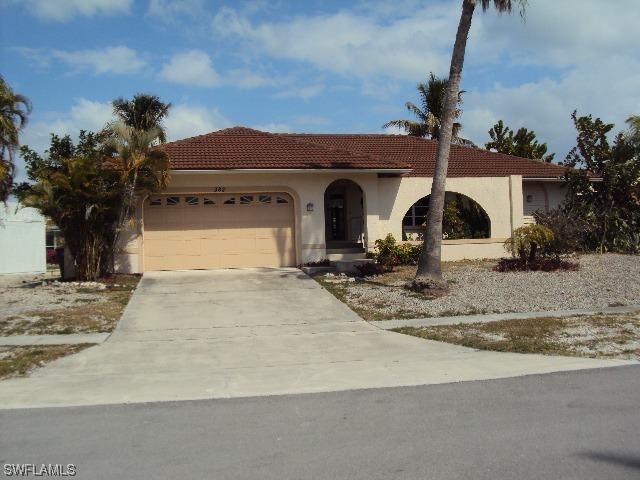 382 Henderson Ct., Marco Island, FL 34145