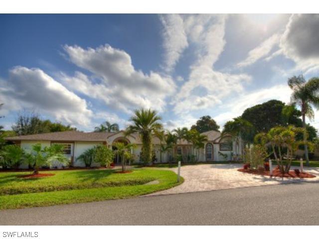600 96th Ave., Naples, FL 34108