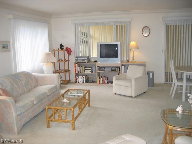 1950 Gulf Shore Blvd. #107, Naples, FL 34102