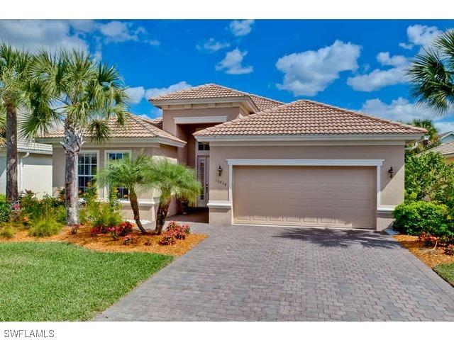 15838 Delaplata Ln., Naples, FL