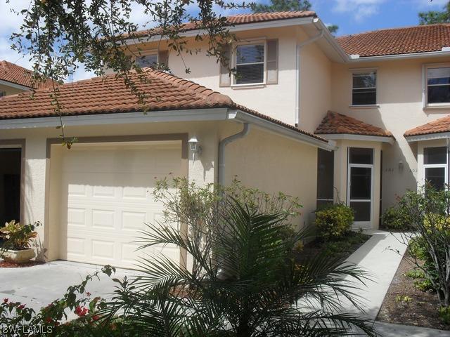 300 Robin Hood Cir. #101, Naples, FL 34104