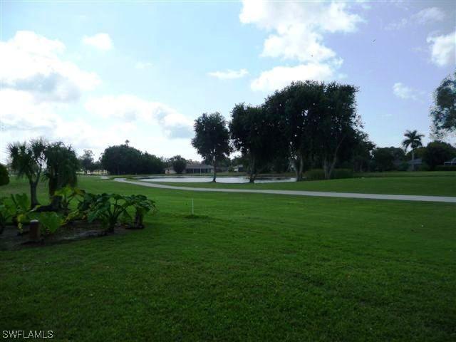 202 Bay Meadows Dr., Naples, FL