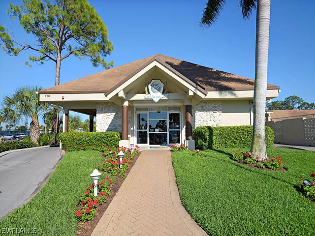 201 Peppermint Ln. #3, Naples, FL