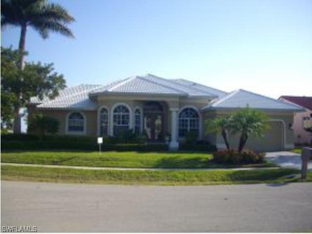 469 Marquesas Ct., Marco Island, FL