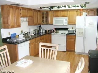 4914 Catalina Dr. #25, Naples, FL 34112