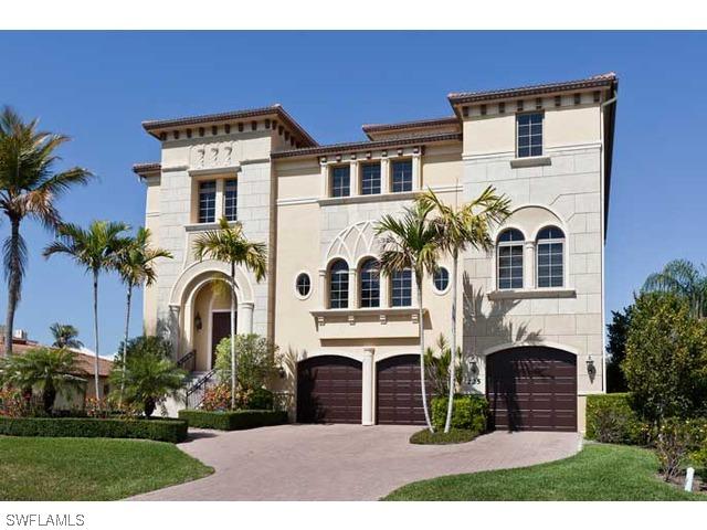 225 Conners Ave., Naples, FL 34108