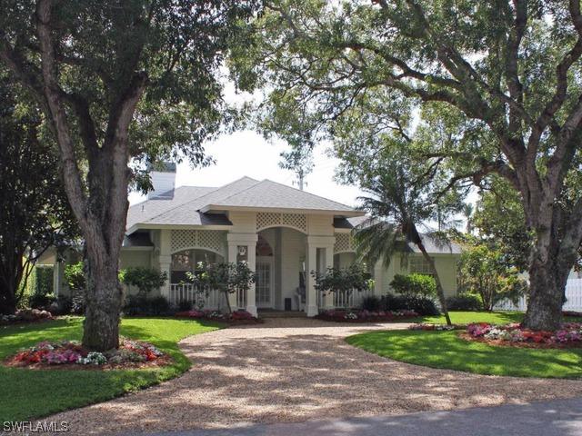 570 1st Ave., Naples, FL