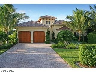 664 Fairway Ter., Naples, FL 34103