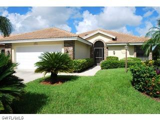 213 Saint James Way, Naples, FL 34104