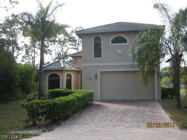 27647 Tennessee St., Bonita Springs, FL 34135