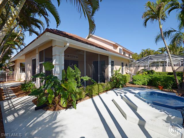 2116 Paget Cir. #1.51, Naples, FL