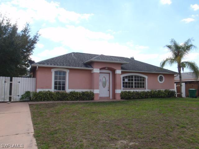 5290 23rd Ave., Naples, FL 34116