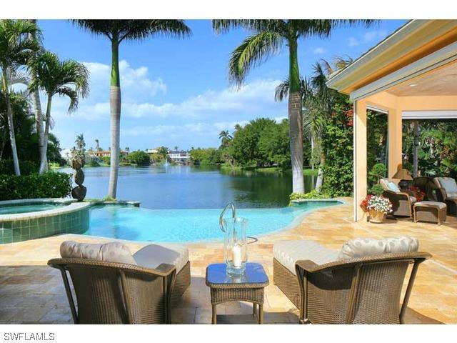 531 8th Ave., Naples, FL 34102