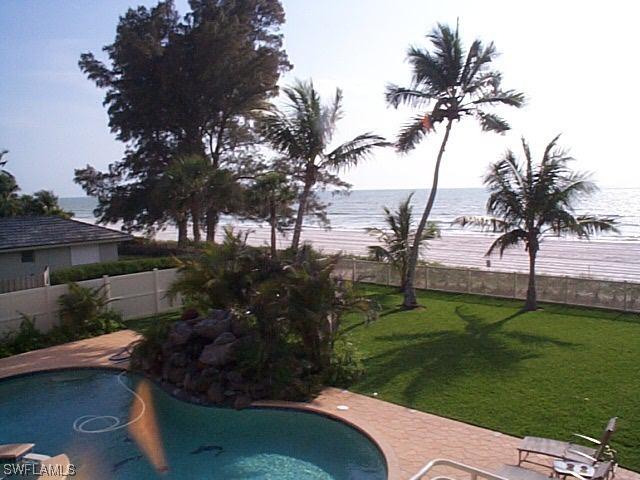 10217 Gulfshore Dr., Naples, FL