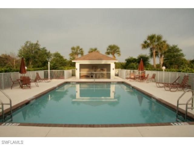 338 Newport Dr. #1808, Naples, FL 34114