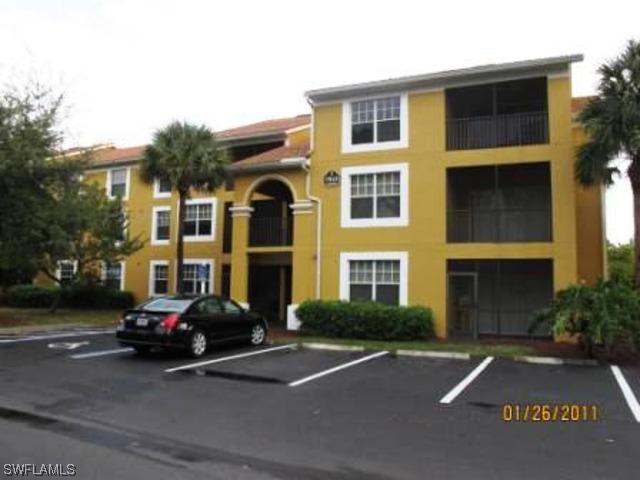 7915 Preserve Cir. #214, Naples, FL 34119