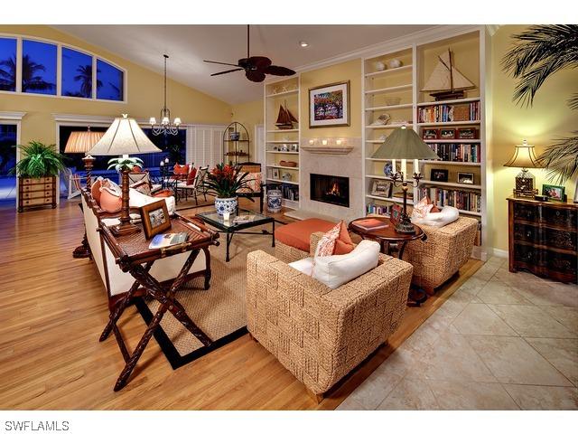 395 21st Ave., Naples, FL 34102