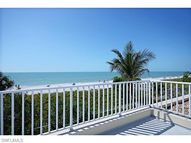9577 Gulfshore Dr. #201, Naples, FL