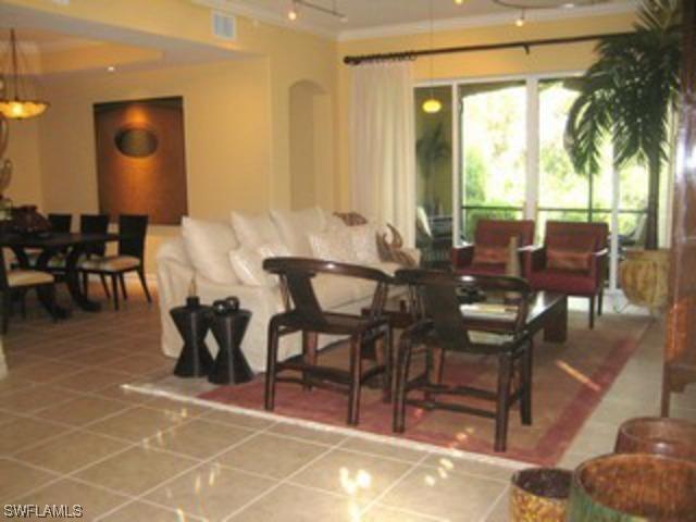 2846 Tiburon Blvd. #101, Naples, FL 34109