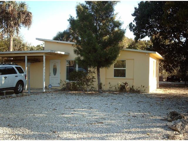 3032 Coco Ave., Naples, FL 34112