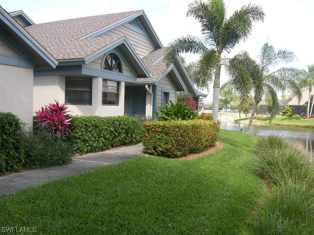 42 Water Oaks Way #21, Naples, FL