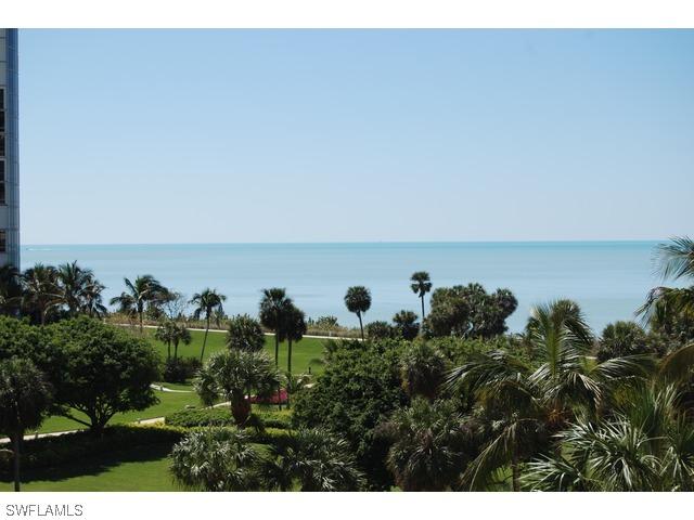 4551 Gulf Shore Blvd. #606, Naples, FL 34103