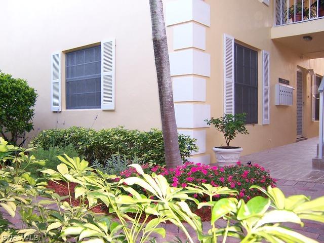 1222 Gordon Dr. #7, Naples, FL