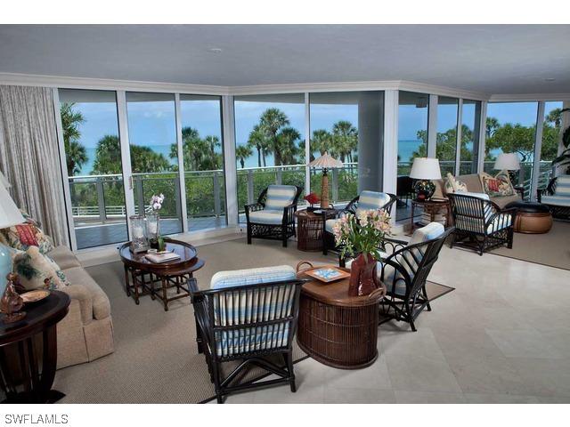 8231 Bay Colony Dr. #204, Naples, FL 34108