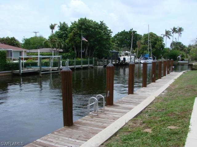 1693 Bonita Ct., Naples, FL 34102