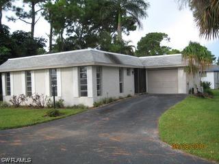 265 Lanchester Ct. #39, Naples, FL 34112
