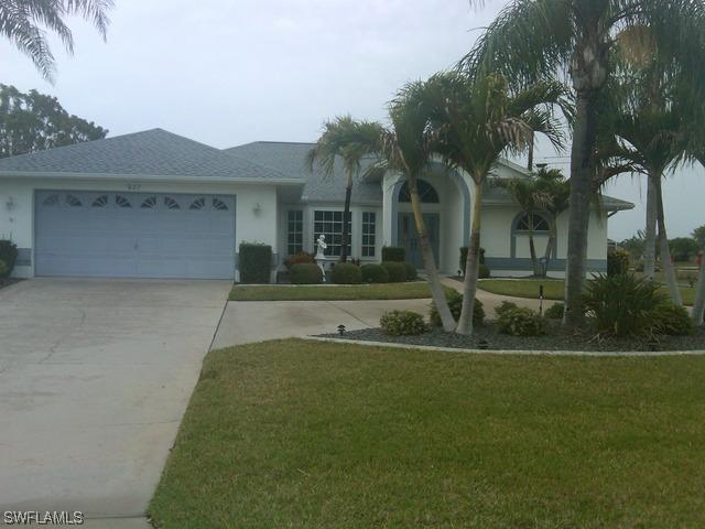 927 SE 17th St., Cape Coral, FL 33990