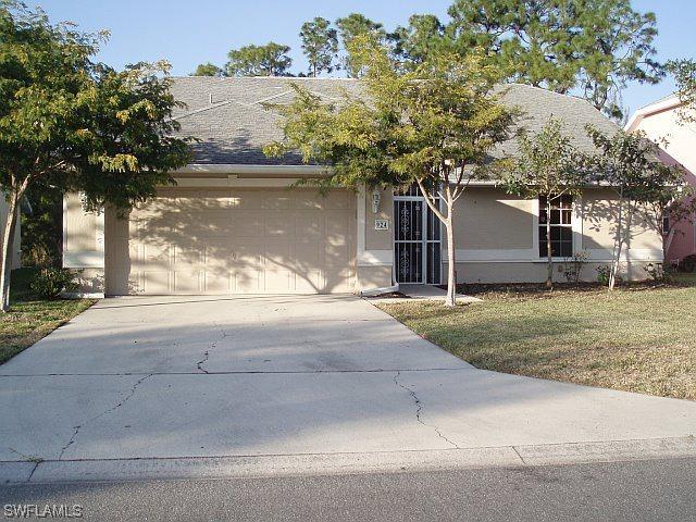 924 Belville Blvd., Naples, FL 34104