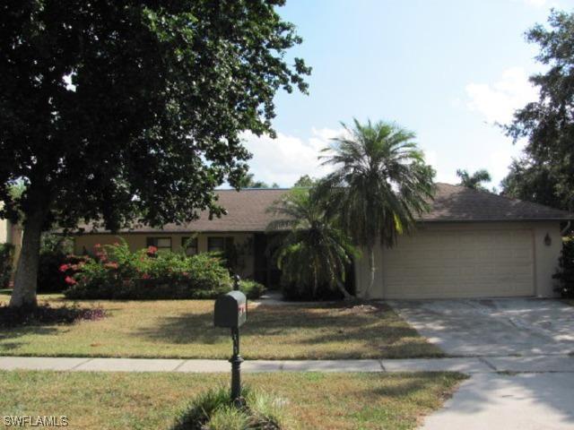 2173 Pinewoods Cir. #5, Naples, FL 34105