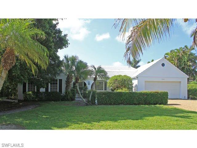 2261 Trout Ct., Naples, FL 34102