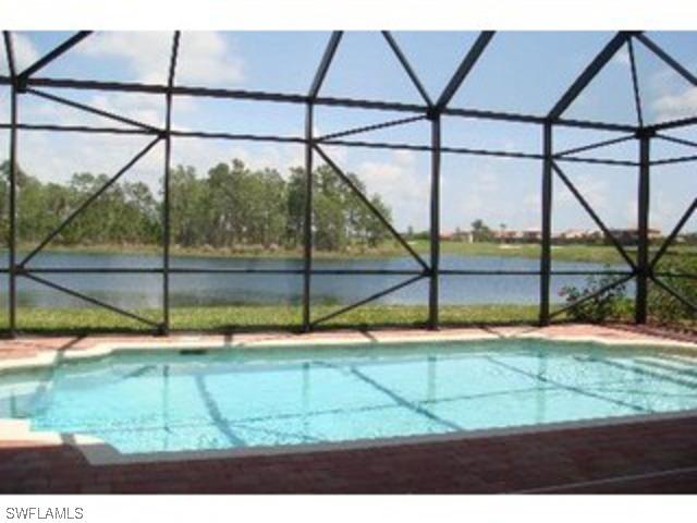 6124 Dogleg Dr., Naples, FL 34113