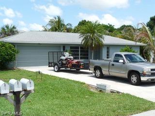 27214 Barefoot Ln., Bonita Springs, FL 34135