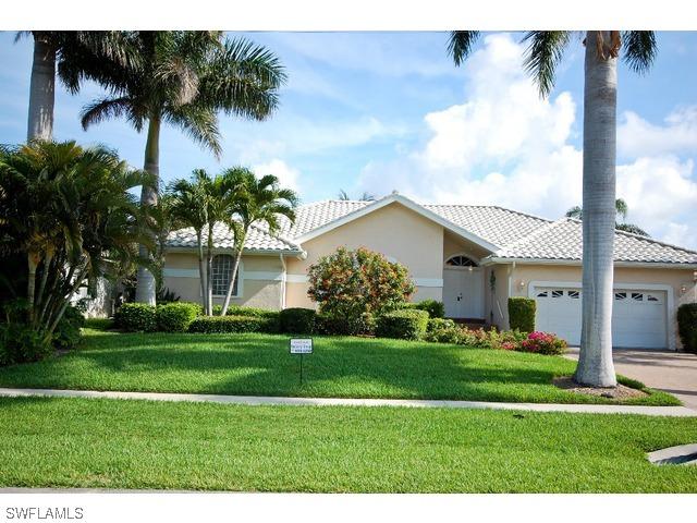 1220 Lamplighter Ct., Marco Island, FL
