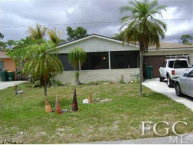 5263 Confederate Dr., Naples, FL